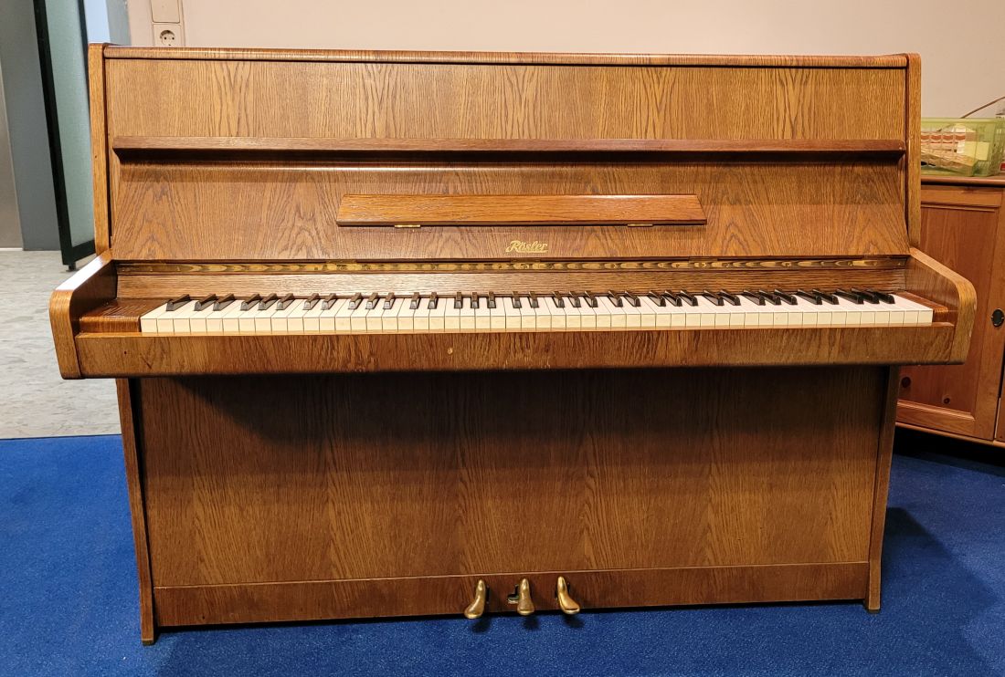 Klavierhaus Kamran - Roesler Original